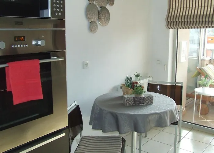 Family Retreat Politehnica Park Apartment Bucharest