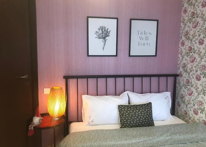 Family Retreat Politehnica Park Бухарест