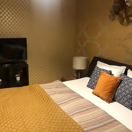 Family Retreat Politehnica Park Апартаменти