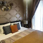Family Retreat Politehnica Park Bukarest